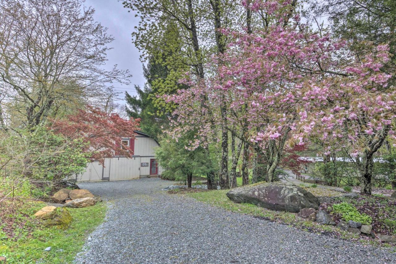 Modern Farmhouse Duplex By Stream, 4 Mi To Boone! 블로잉 롹 외부 사진